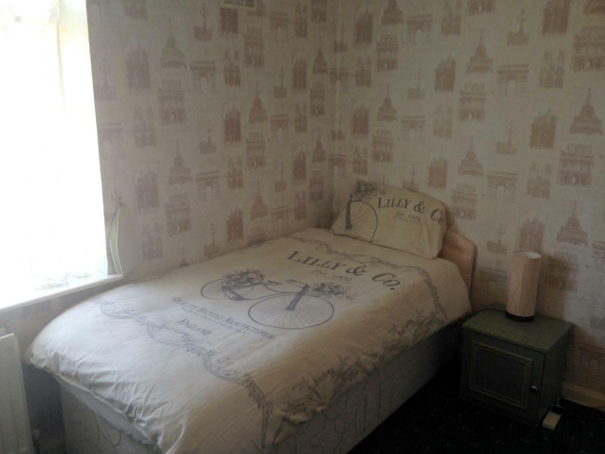 Liverpool Airport Rooms Speke Esterno foto